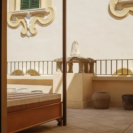 Palazzo Presta 4* 加利波利